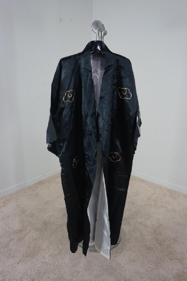 VINTAGE ASIAN KIMONO (1 of 5)