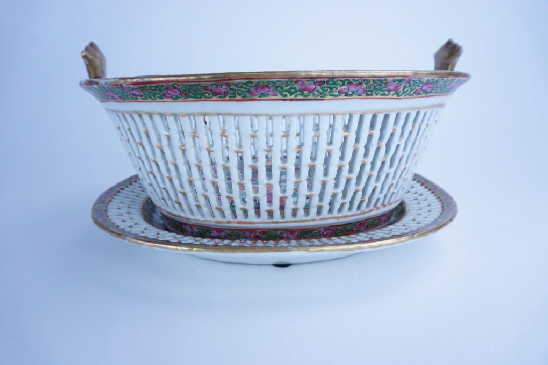 ANTIQUE ROSE MEDALLION RETICULATED BOWL AND TRAY (1 of 6)