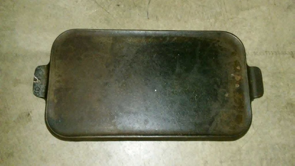 GRISWOLD #8 908A CAST IRON GRIDDLE (1 of 7)