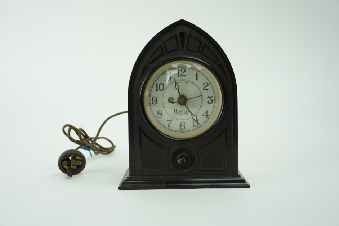 VINTAGE HAVLIN ELECTRIC TIME BAKELITE MANTLE CLOCK (1 of 5)