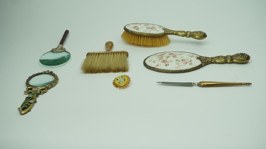 7pc VINTAGE VANITY LOT (1 of 9)