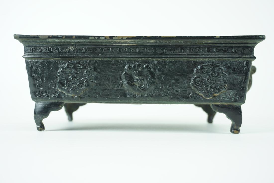 ANTIQUE PRESSED IRON FLOWER FROG (1 of 3)