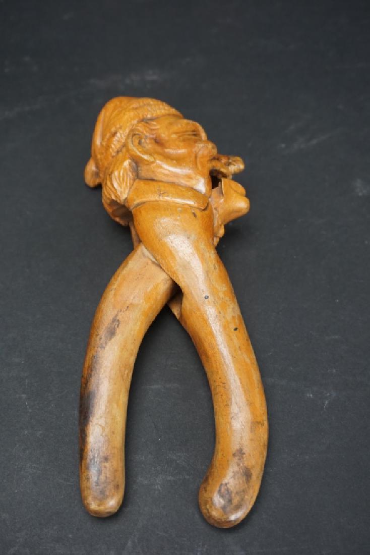 ANTIQUE BLACK FOREST NUT CRACKER (1 of 2)