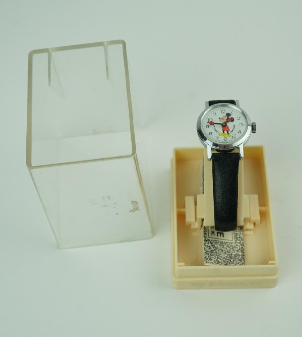 VINTAGE BRADLEY MICKEY MOUSE WATCH IN BOX (1 of 4)