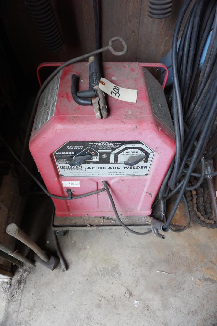 LINCOLN ELECTRIC AC/DC ARC WELDER