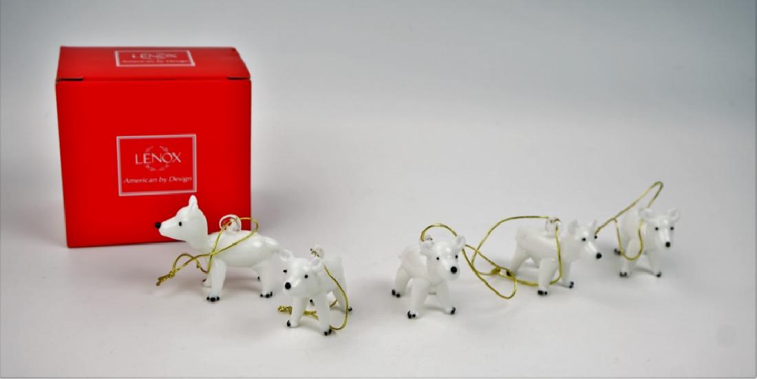 SET OF (5) LENOR POLAR BEAR ORNAMENTS: SET OF (5) LENOR POLAR BEAR ORNAMENTS All ornaments are identical. They are white with black details on them and have a gold ribbon for hanging. All come with original boxes. ; Condition - Like new. w