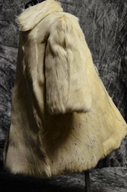 1900's ELEGANT CHIC REAL FUR COAT FOR JUMEAU / BRU: BEAUTIFUL, UNIQUE AND ONE OF A KIND. REAL ANIMAL FUR COAT FOR JUMEAU BEBE, FULLY LINED WITH DUSTY ROSE SATIN, HOOK & EYE CLOSURE, CLASSY & CHIC PLEASE VIEW Photos ~