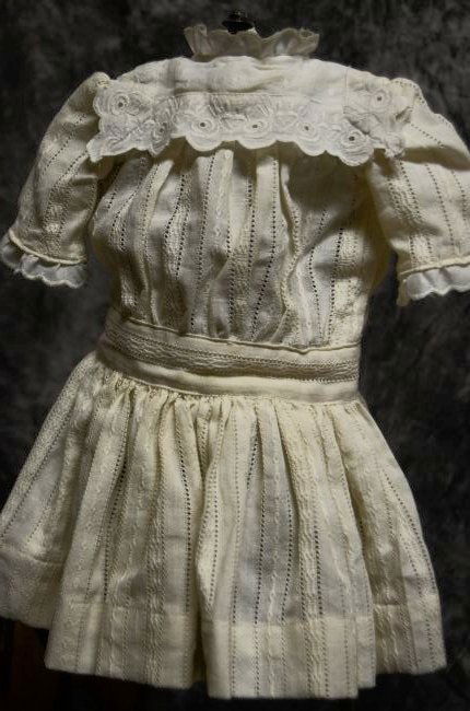 ANTIQUE DRESS FOR JUMEAU/BRU BEBE (1 of 5)