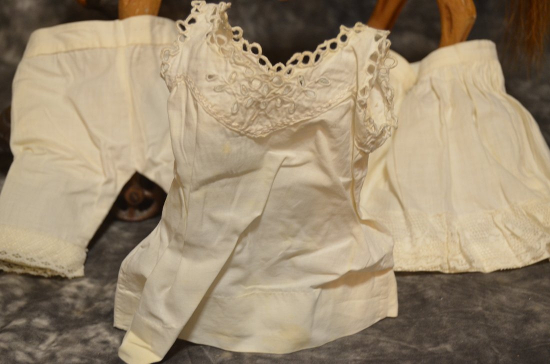 LOT OF 3 ANTIQUE WHITES: LOT OF 3 STUNNING ANTIQUE UNDER CLOTHING PIECES FOR JUMEAU OR BRU SLEEVELESS TOP, UNDERSKIRT AND PANTALOONS WHITE LIGHT WEIGHT COTTON MINOR IMPERFECTIONS GREAT ITEMS