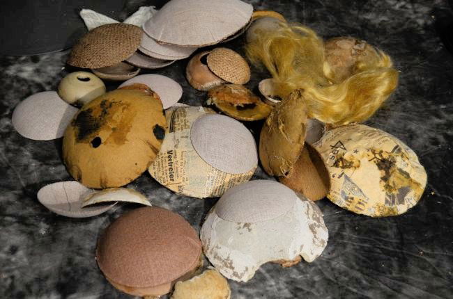 40 ANTIQUE & VINTAGE PATES ~ PLASTER & CARDBOARD ETC. (1 of 2)