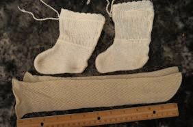 LOT OF 2 ANTIQUE/VINTAGE DOLL SOCKS FOR JUMEAU BEBE (1 of 2)