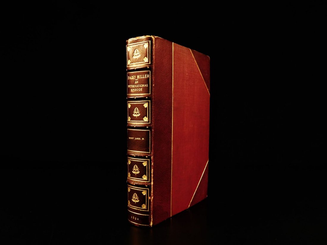 1892 Henry James Daisy Miller & International Episode: 1892 Henry James Daisy Miller & International Episode American Lit Psychology Henry James was an American author whose 19th-century realist novellas were very popular among English readers. His works 
