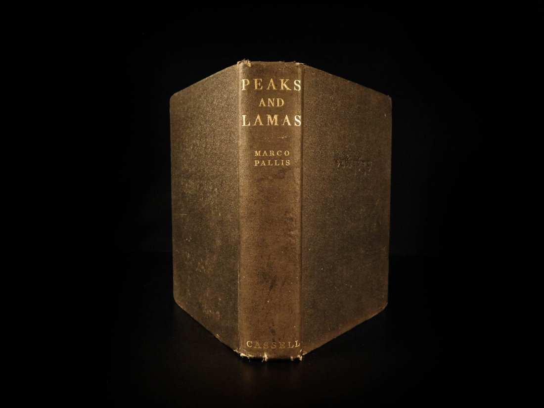 1940 Peaks & Lamas Tibetan History BUDDHISM Tibet ASIA: 1940 Peaks & Lamas Tibetan History BUDDHISM Tibet ASIA by Marco Pallis ‘Peaks and Lamas’ is a finely illustrated survey of Tibetan history, geography, and Buddhism by Marco Pallis. This work descr