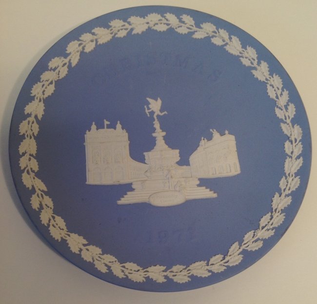 Vintage Jasper Wedgewood Christmas Plate (1 of 3)