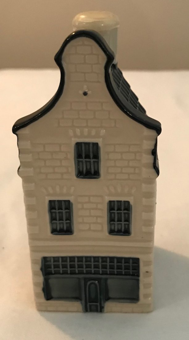KLM Bols Delft House. (1 of 6)