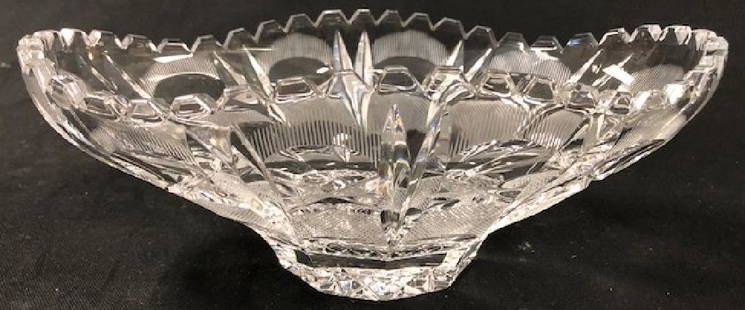 Magnificent Bliekristall Footed Lead Crystal: Description: Magnificent Bliekristall footed lead crystal centerpiece bowl. Beautifully etched with starburst on underside and scalloped rim. Material: lead crystal. Measurement: approximate 4.50"h x