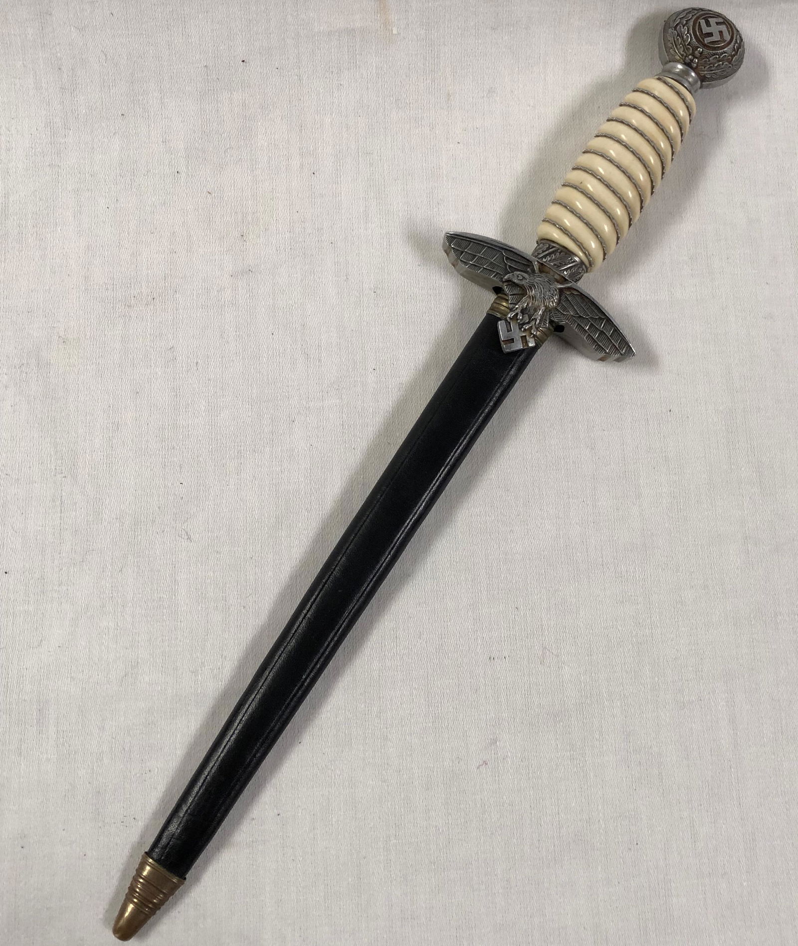 WWII German Solingen Sword/Dagger (1 of 7)