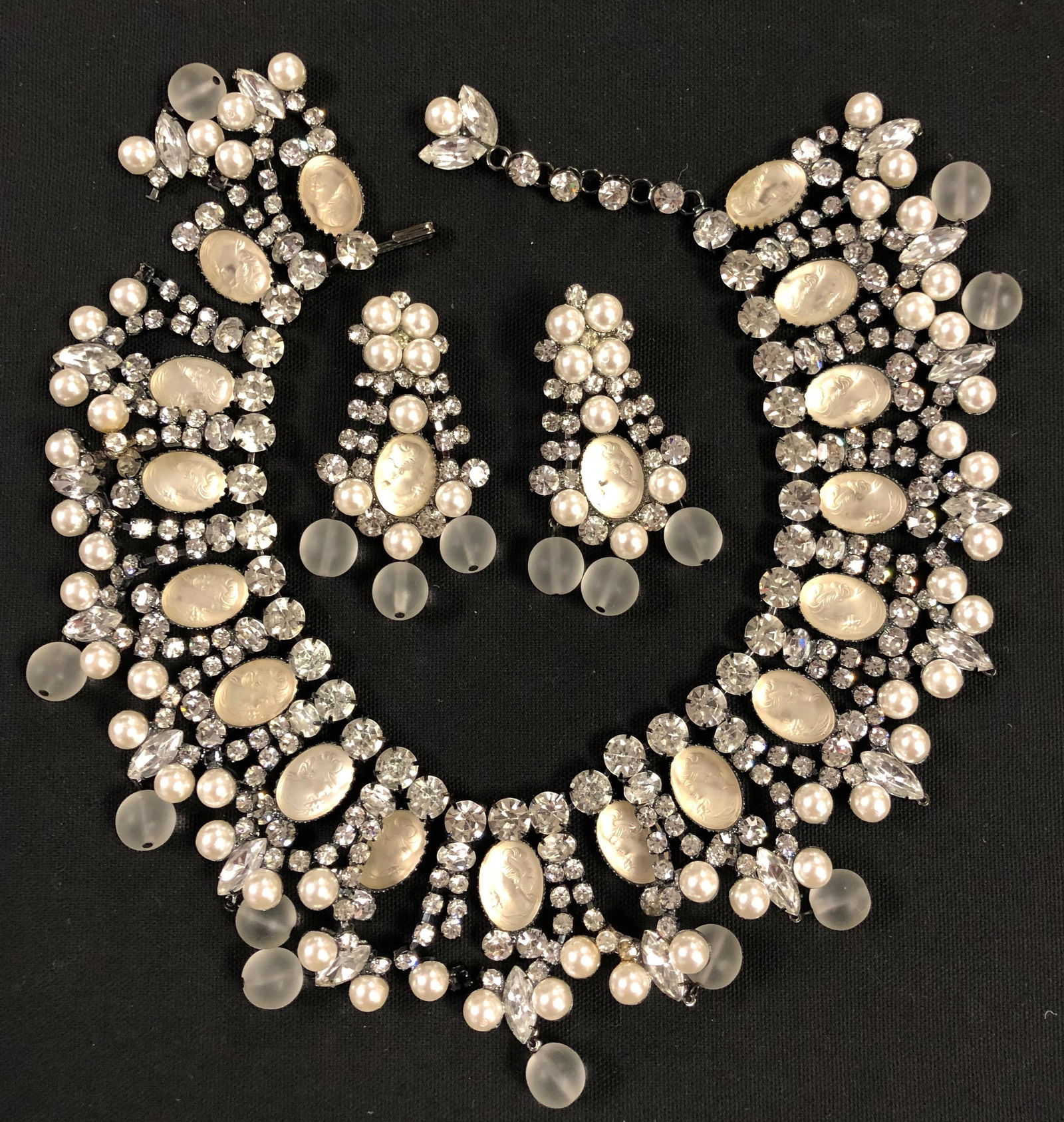 Lawrence VRBA Dramatic Pearl & Rhinestone Set (1 of 2)