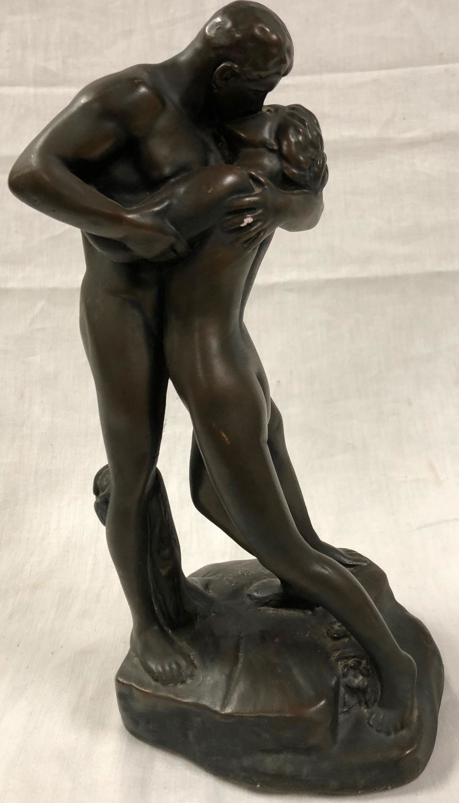 Passionate Couple Bronze Statue (1 of 5)