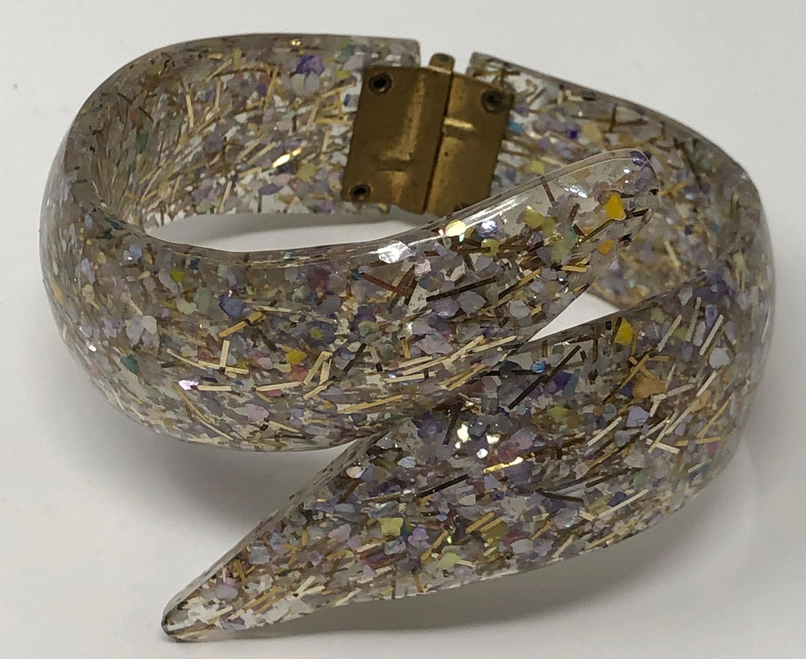 Vintage Lucite Gold Confetti Glitter Bypass Bracelet (1 of 2)