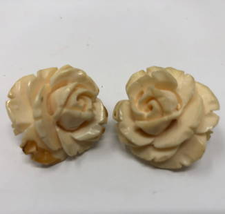 1940s Vintage Acrylic Cream Flower Earrings: Description: 1940s vintage Acrylic cream flower earrings; non pierced. Material: acrylic; metal. Measurement: approximate 1" (INCHES). Shipping: $12 different rate to Alaska, California, Hawaii &