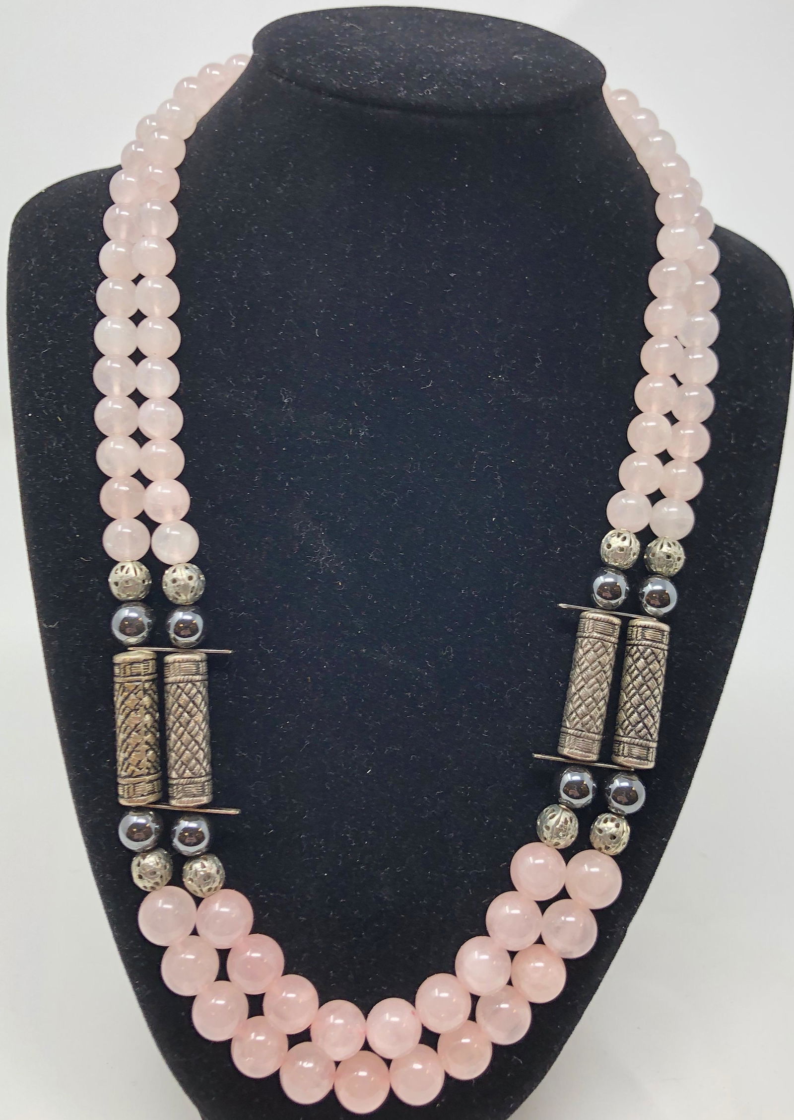 Silver and Rose Quartz Beaded Necklace (1 of 2)