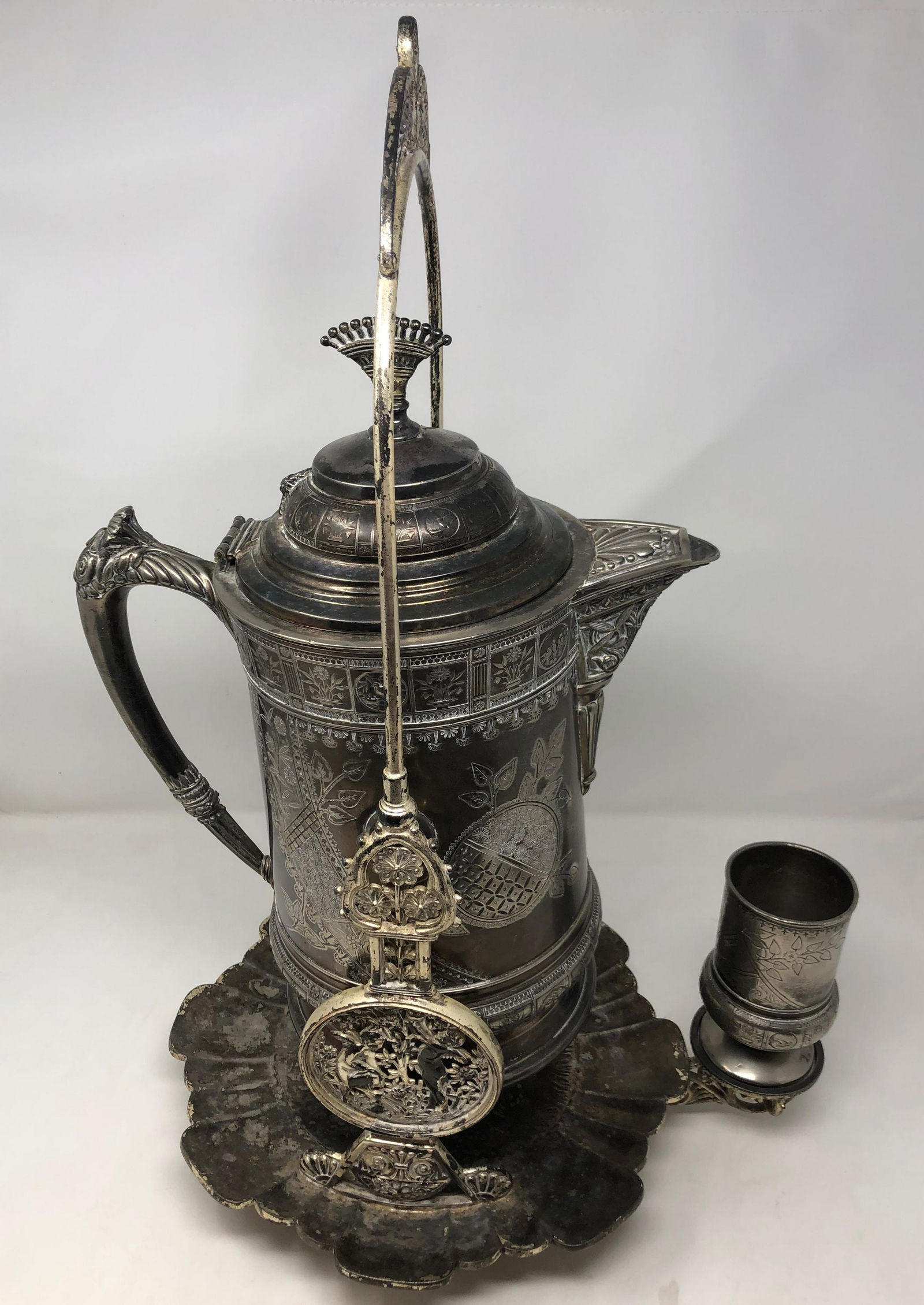 Rogers Smith & Co./Meriden Quadruple Silver Plate Tilt (1 of 12)