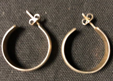 Sterling Pierced Earrings: Description: Classic hoop earrings in sterling silver; pierced with backings. Material: sterling silver. Measurement: approximate 1" (INCH).Shipping: $12; different rate to Alaska, California, Hawaii