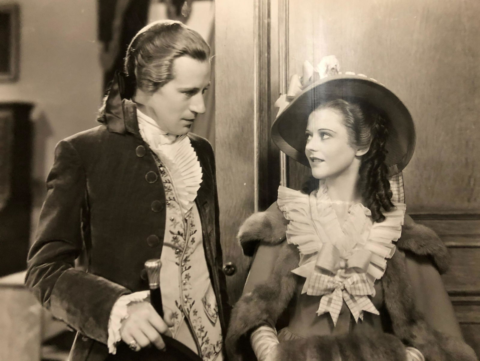8x10 Movie still Leslie Howard Betty Lawford (1 of 3)