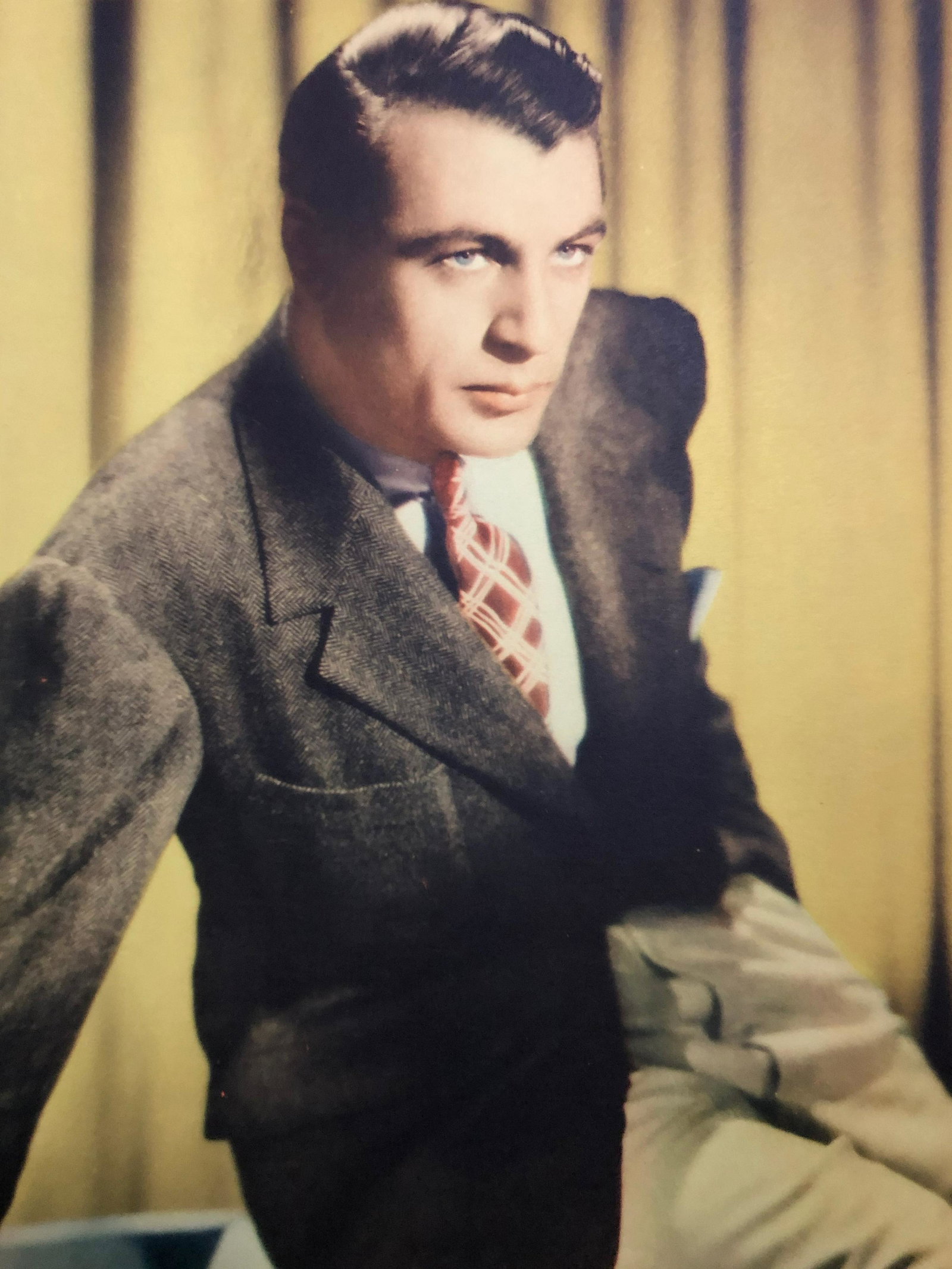 PARAMOUNT Star in Action - Gary Cooper: Description: Vintage Scrapbook cover and career facts and highlights that was only obtainable as a premium for collecting a full set of Dixie Cup lids by fans, now highly sought collectible. - Shippin