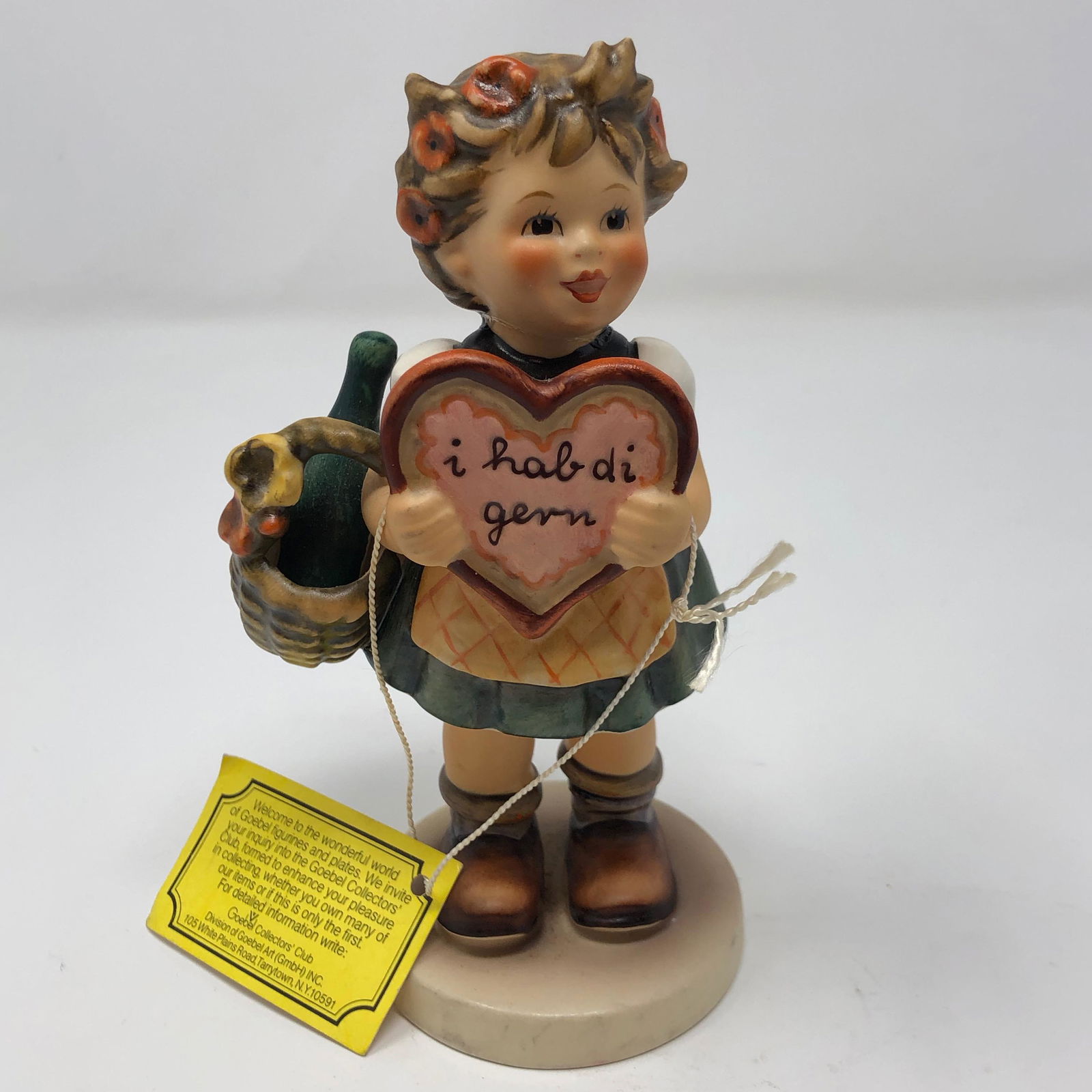 Hummel # 387, Special Edition No 1, Goebel Collectors: Description: Hummel # 387, Special Edition No 1, Goebel Collectors Club, signed and dated 1972. With original paper tag from the Goebels Collectors Club. Very detailed figurine featuring a red cheeked