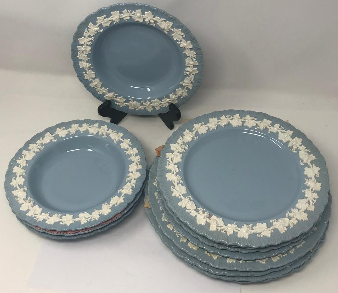 Lot of twelve WEDGWOOD OF ETRURIA 4 (four) each of 10", (1 of 4)