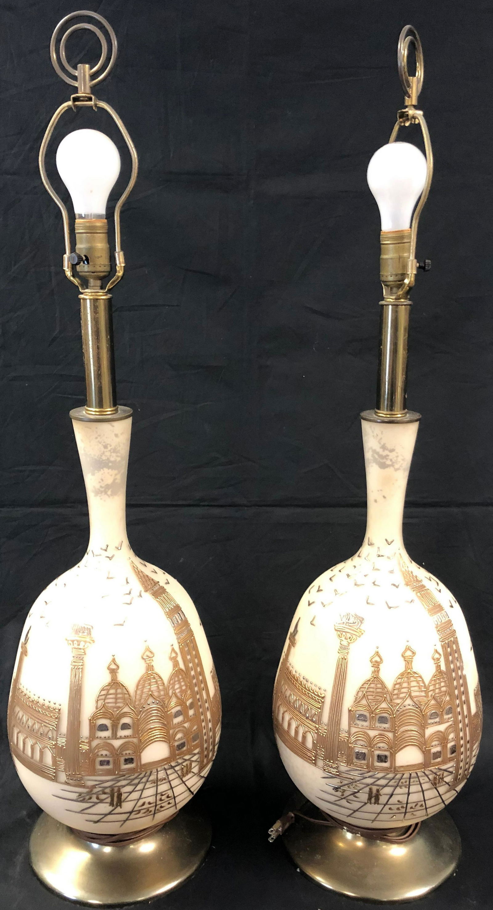 Fabulous Vintage Glass Table  Lamps (1 of 3)