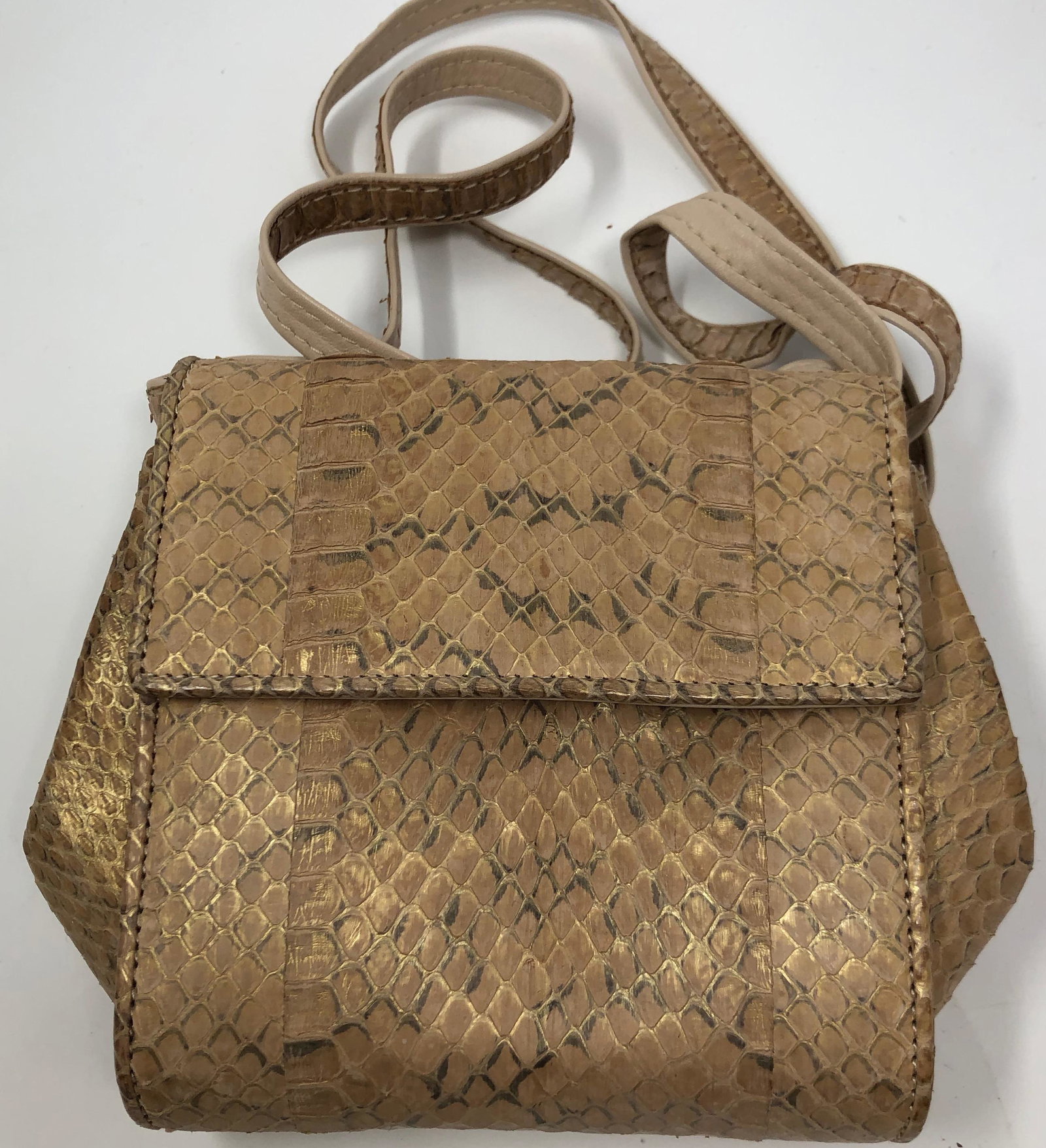 Donna Karan New York Genuine Snake with gold toned: Donna Karan New York Genuine Snake with gold toned clasps; 6 x 6 x 3 inches strap total length 38 inches approx; ; Shipping cost $15. Different rate to California, Alaska, Hawaii and all international