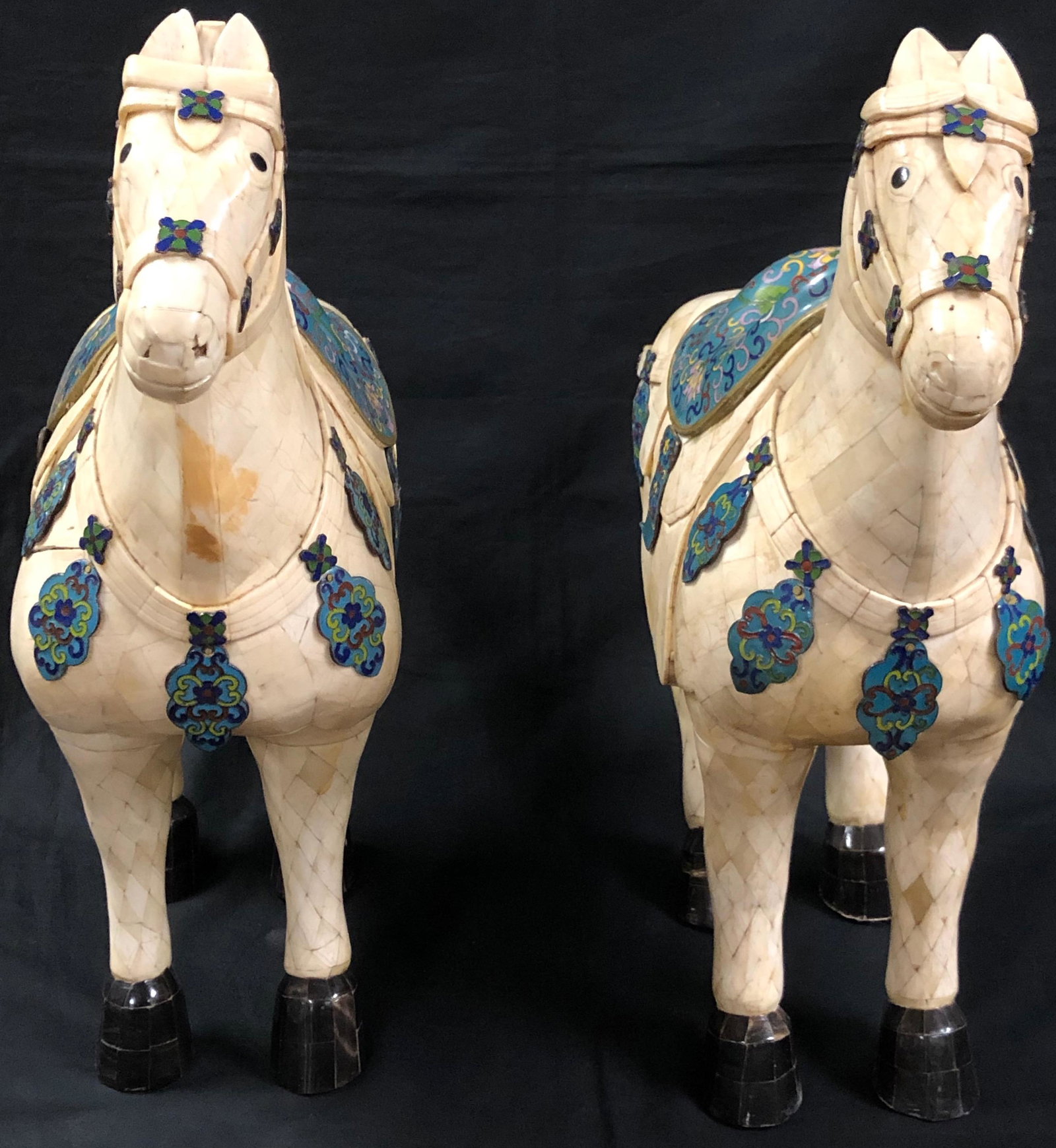 Vintage Chinese Cattle Bone Large Horse Pair: Vintage Chinese cattle bone Large horse; on wooden stand; ornate saddle designs and on body of white horse; 26x18x10in approx meas; ; Shipping cost: $130, Different rate(s) to California, Alaska Hawai