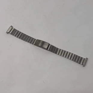 Men's watchband 100% STAINLESS STEEL HONG KONG: Men's watchband 100% STAINLESS STEEL HONG KONGApproximate measurements: 6.5 inches total length;Materials: stainless steel;Condition: used, good;Shipping cost: $12. Different rate to California,