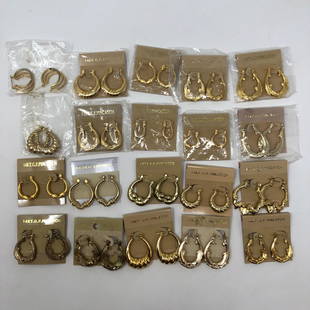 Lot of 20 pair (TEN) 14KT.G.F.PINCATCH gold tone: Lot of 20 pair (TEN) 14KT.G.F.PINCATCH gold tone earrings MADE IN KOREA in sealed cellophaneApproximate measurements: 2 inch square total on cardboard in cello, 1.5 x 1.0 inch each