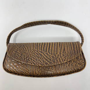 vintage SNAKEskinlike mirror clutch 6.5 inches solid: vintage SNAKEskinlike mirror clutch 6.5 inches solidApproximate measurements: 6.5 x 3 x 2 INCHES;Materials: snakeskinlike, fabrlc, mirror, glass;Condition: used, good;Shipping cost: $12. Different