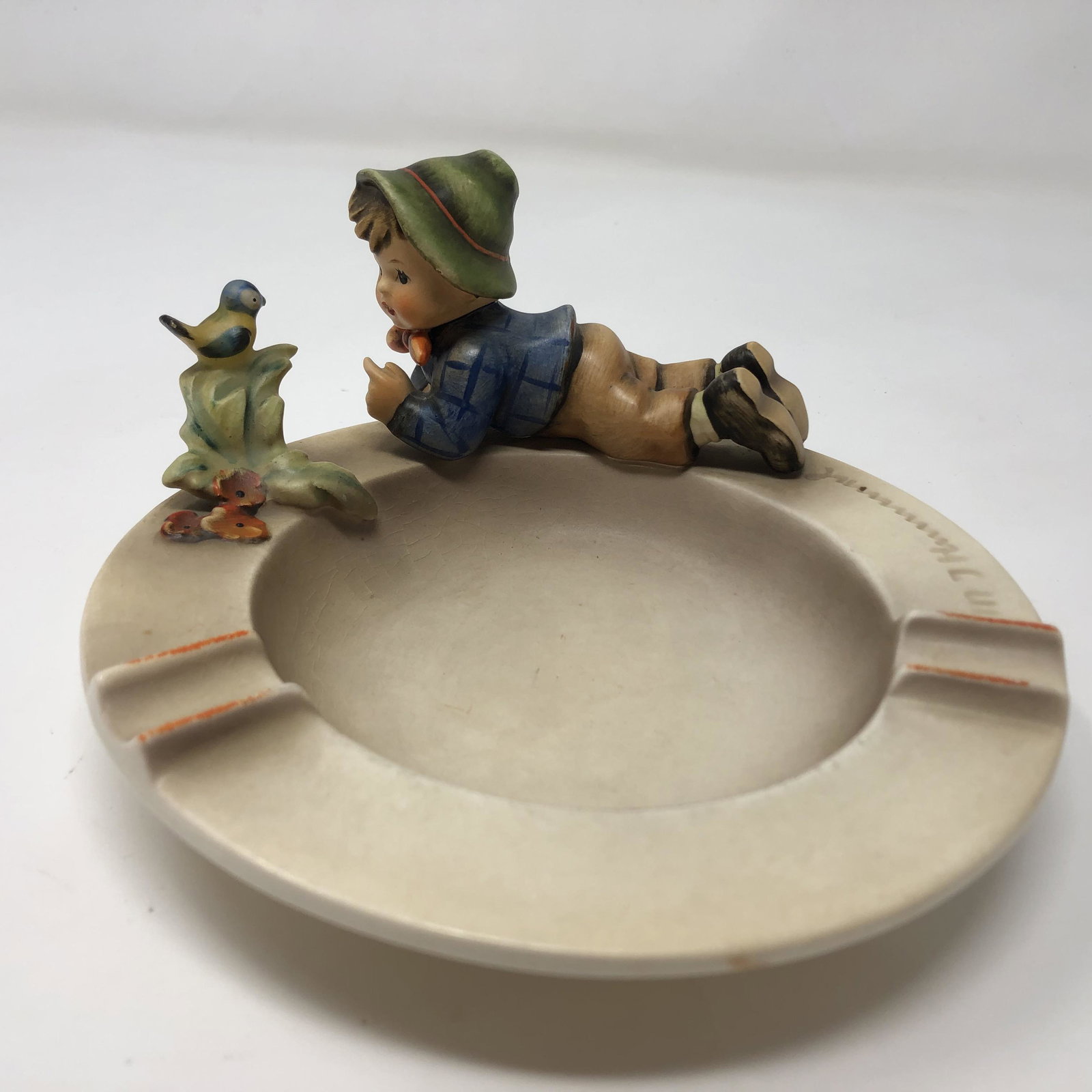 Hummel 166 ' Singing Lessons Ash Tray' TMK 3SS (1 of 4)