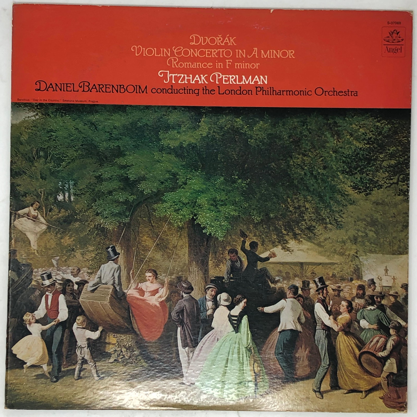 DVORAK violin concerto in a minor, Itzhal Perlman: DVORAK violin concerto in a minor, Itzhal Perlman London Philharmonic, S 37069, Angel CAPITOL EMI;Category: VINYL RECORD(S);Approximate measurements: 7 x 10 inches;Materials: vinyl, paper;Condition: u