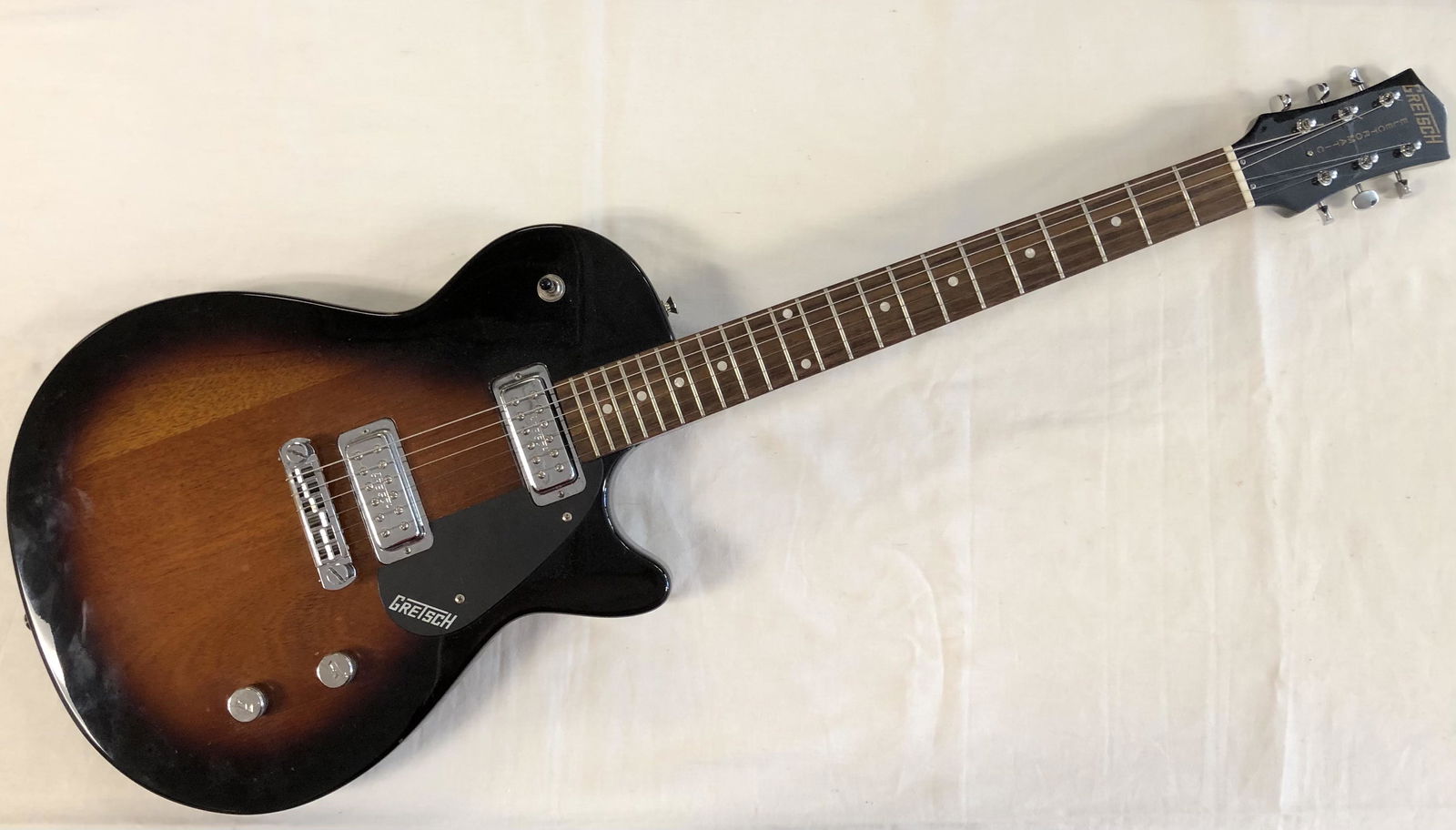 GRETSCH Electric Guitar ELECTROMATIC hard case sunburst (1 of 7)