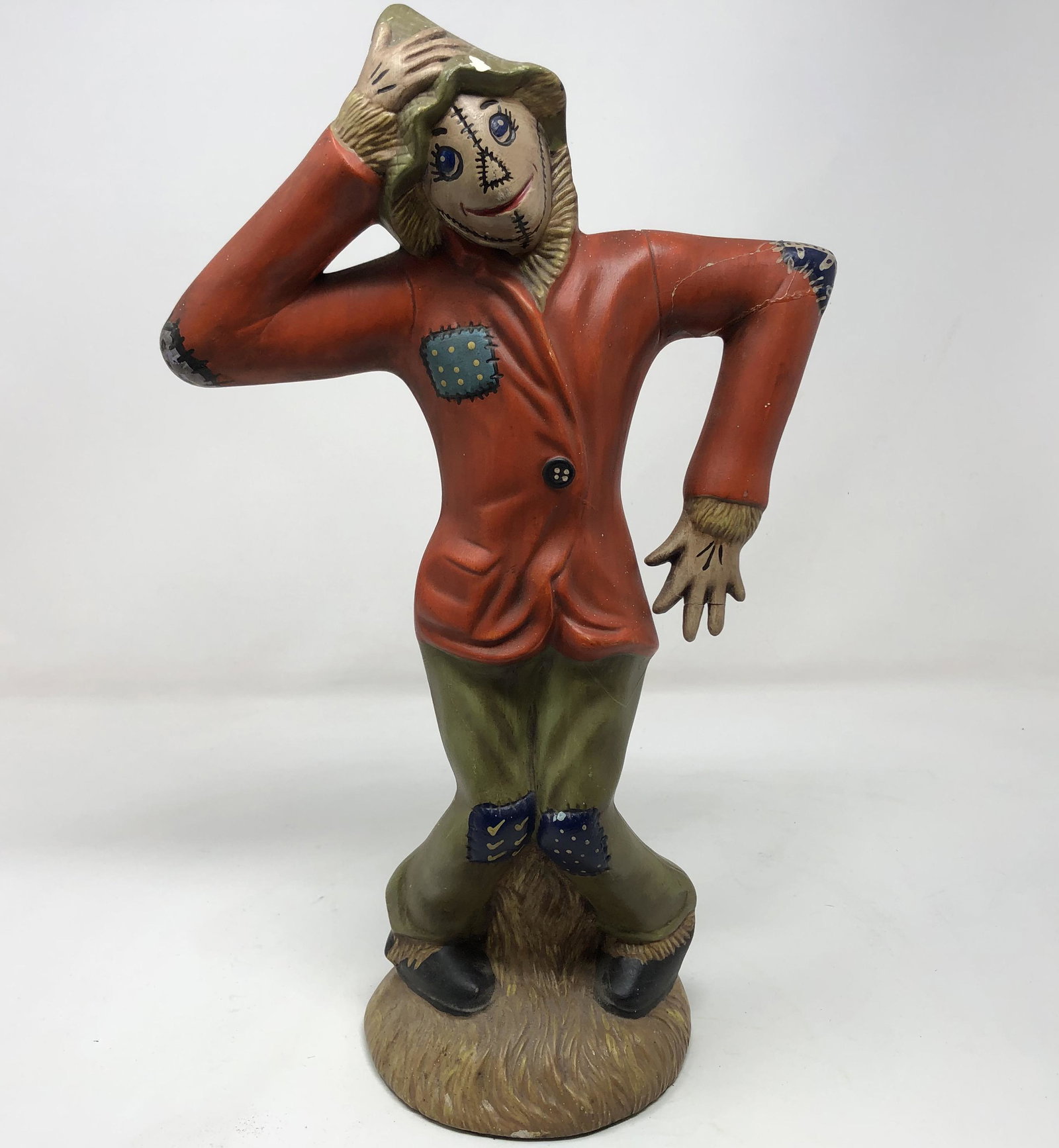 Vintage WIZARD OF OZ / SCARECROW 14" statue/figurine (1 of 4)