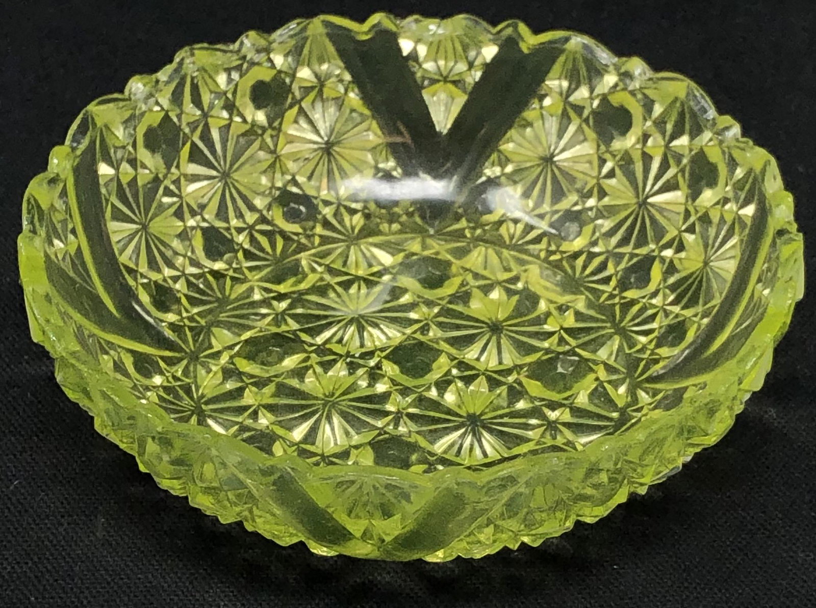 Fenton Uranium Glass Round Dish Four V Design (1 of 2)
