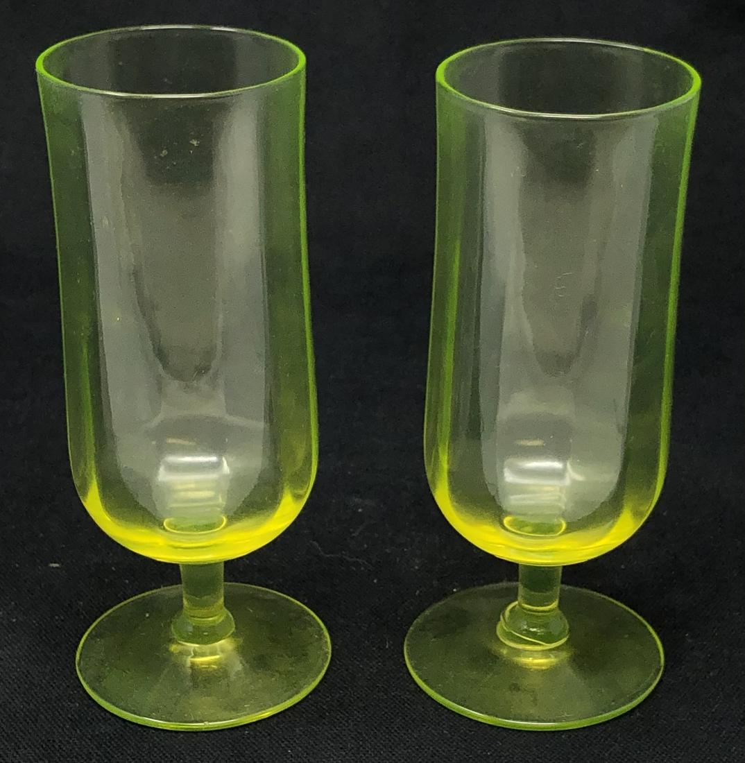 Set (2) FENTON Canary Uranium Juice Glasses (1 of 4)