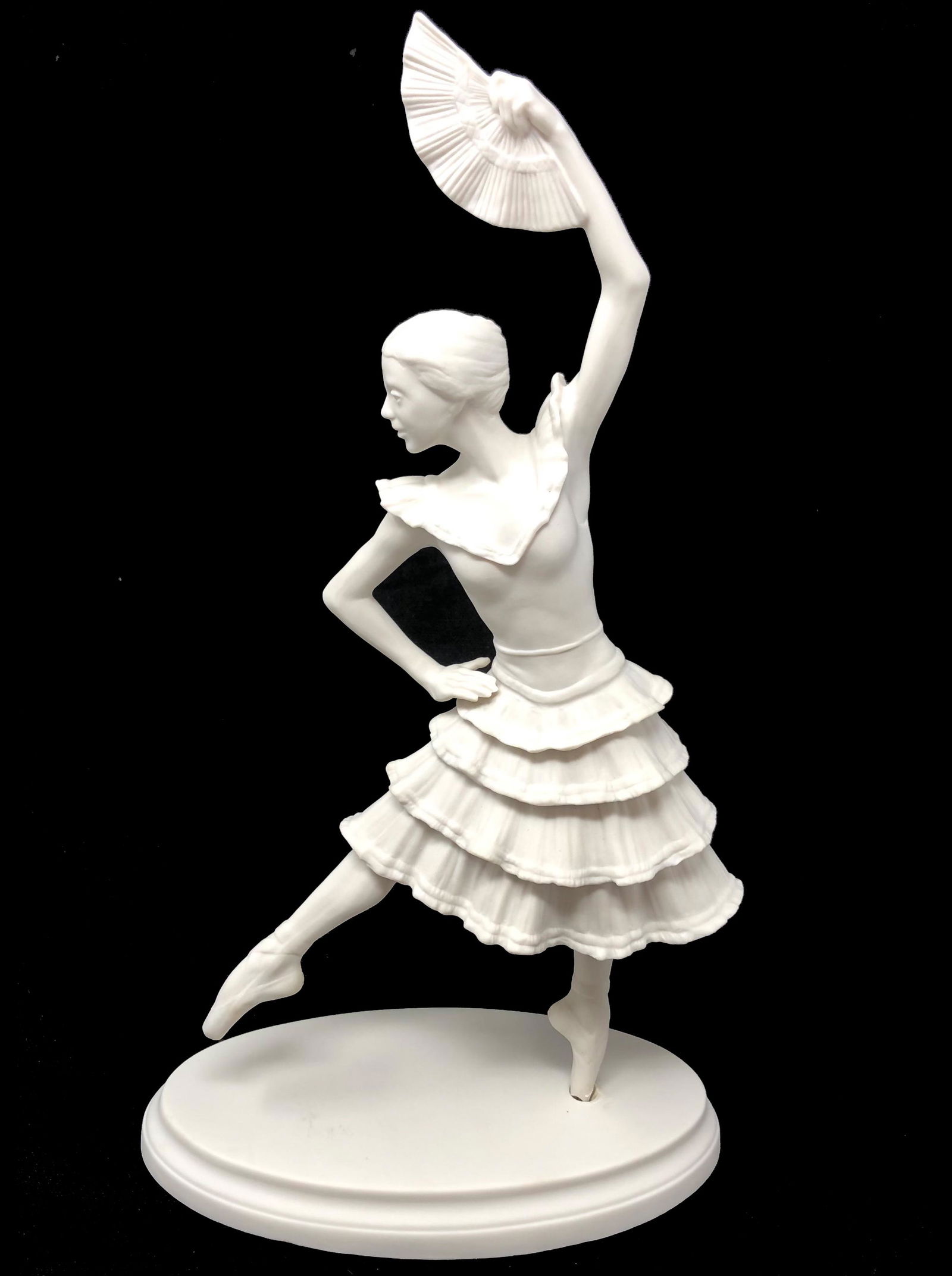 Edward Marshall Boehm Studios QUIXOTE ltd ed. 7500: Edward Marshall Boehm Studios QUIXOTE ltd ed. 7500 In original box Approximate measurements: 12 inches Materials: Ceramic Shipping cost: $20. Different rate to California, Alaska, Hawaii and all Inter