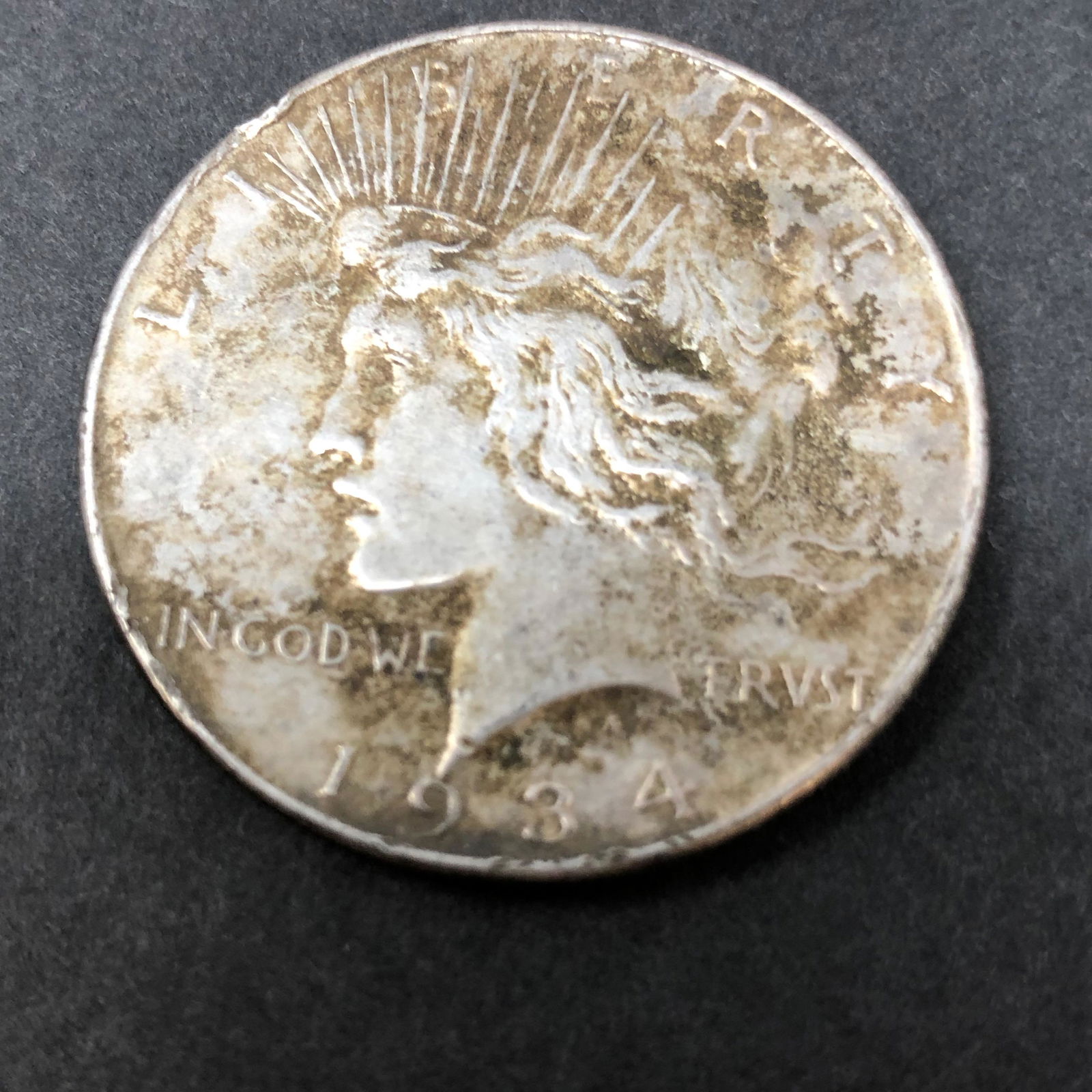 1934-P Silver Peace Dollar 90% Silver (1 of 2)