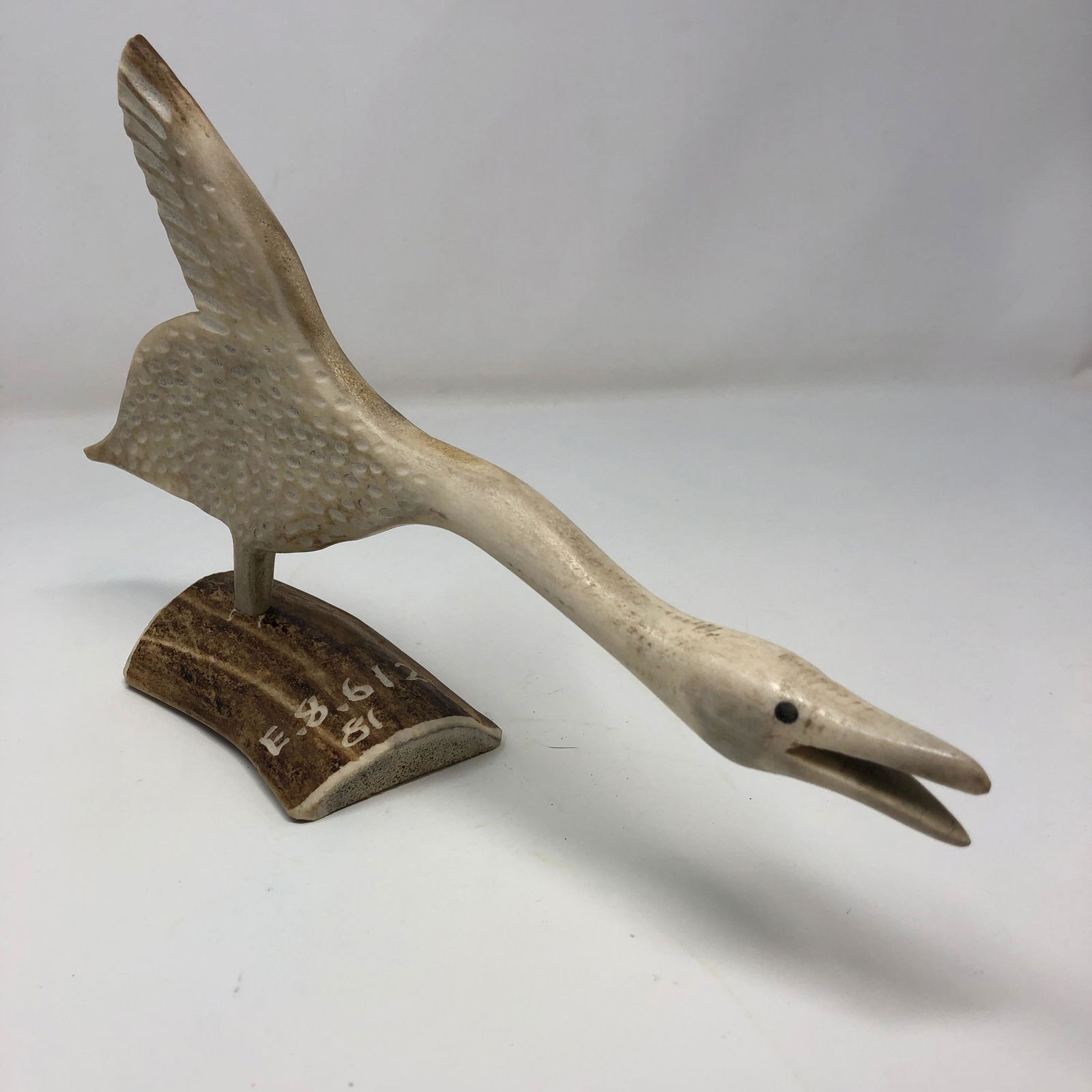 Vintage SNOW GOOSE on stand Canada Esqulmau Art (1 of 5)