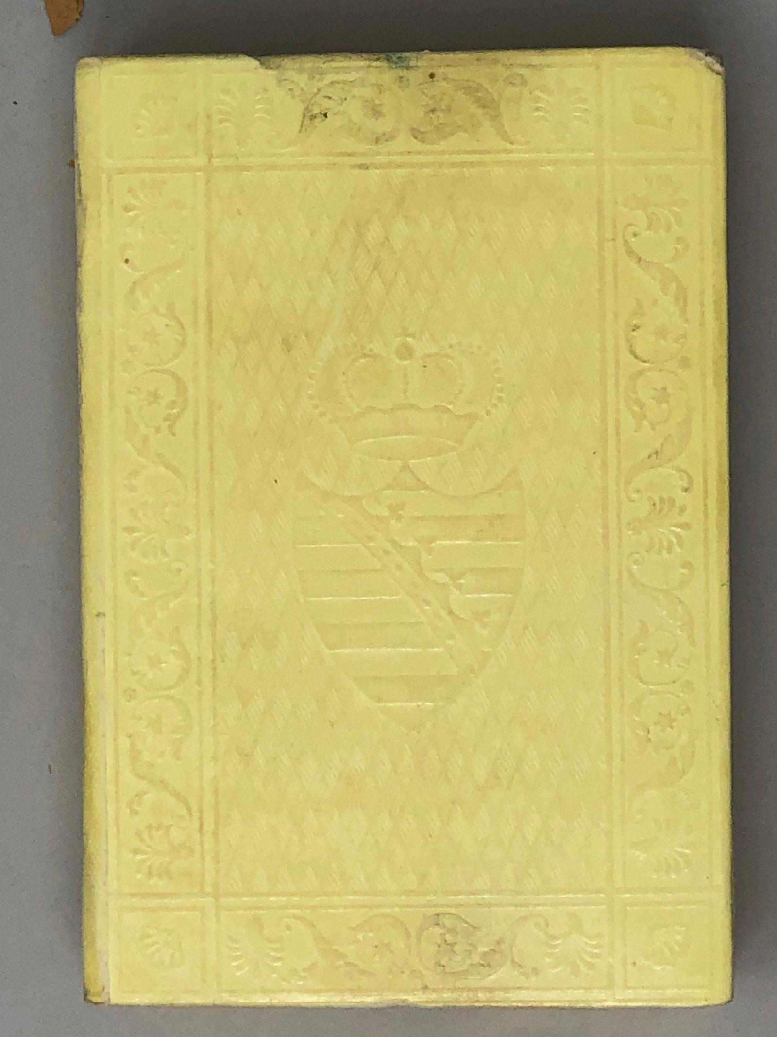 1833 Gothaisches genealogisches Taschenbuch (1 of 5)