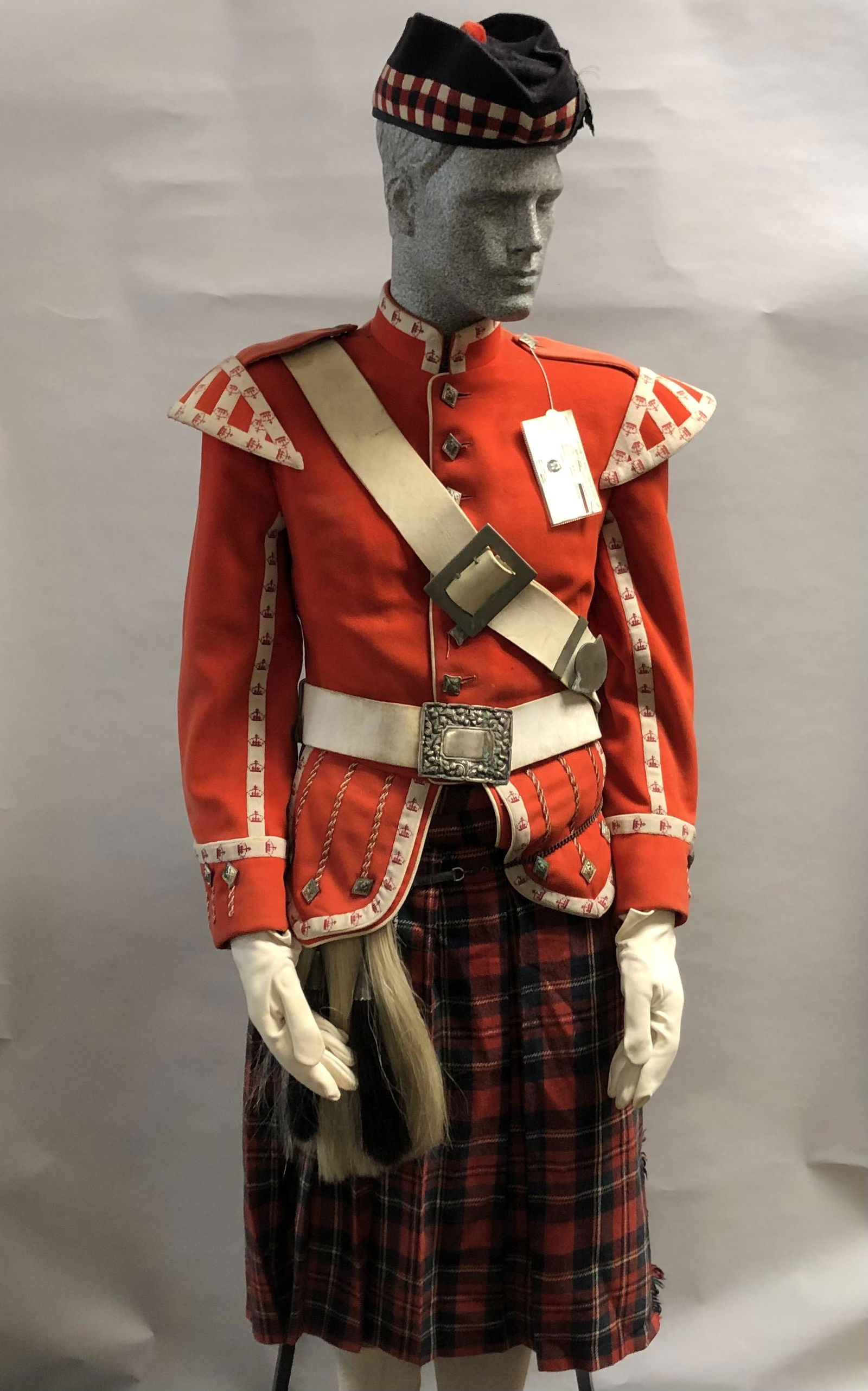 1918 Uniform OFFICER OF THE TYNESIDE SCOTTISH King (1 of 12)