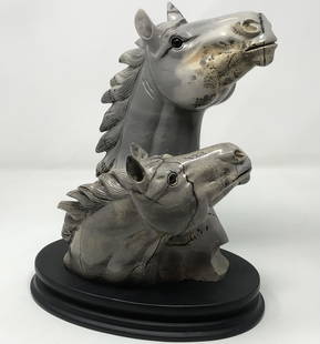 Grey/White mineral stone carved Horse HeadBusts/Diorite: Grey/White mineral stone carved Horse Pair Head Busts Statue/ Diorite/. Approximate measurements: 11 x 9 x 6 inches. Materials: Grey / White marble, black stone or onyx bead eyes, black stone base.